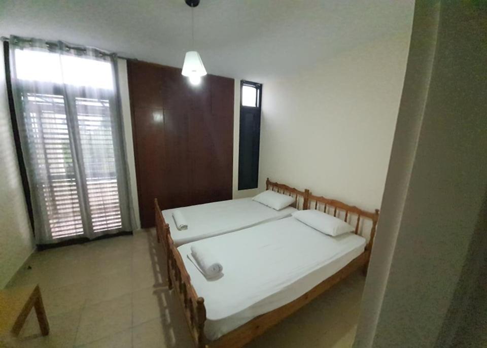 Lovely 2 Bedrooms In The Tourist Area In Paphos . Extérieur photo