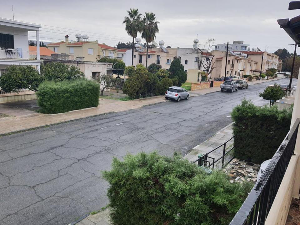Lovely 2 Bedrooms In The Tourist Area In Paphos . Extérieur photo